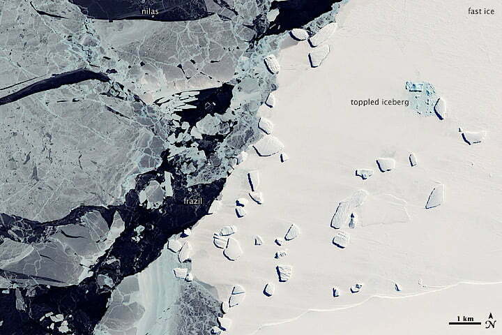 Sea Ice and Icebergs off East Antarctica_NASA Earth Observatory
