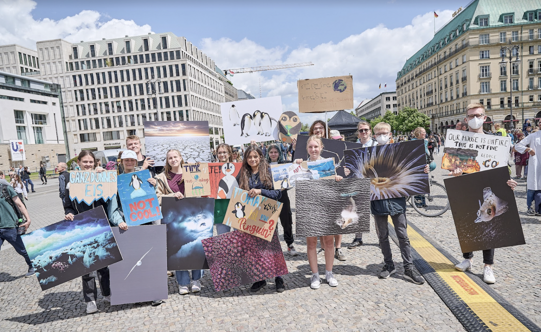Rally for Antarctica, May 2022. Brandenburg Gate, Berlin. Photo: Saskia Uppenkamp.