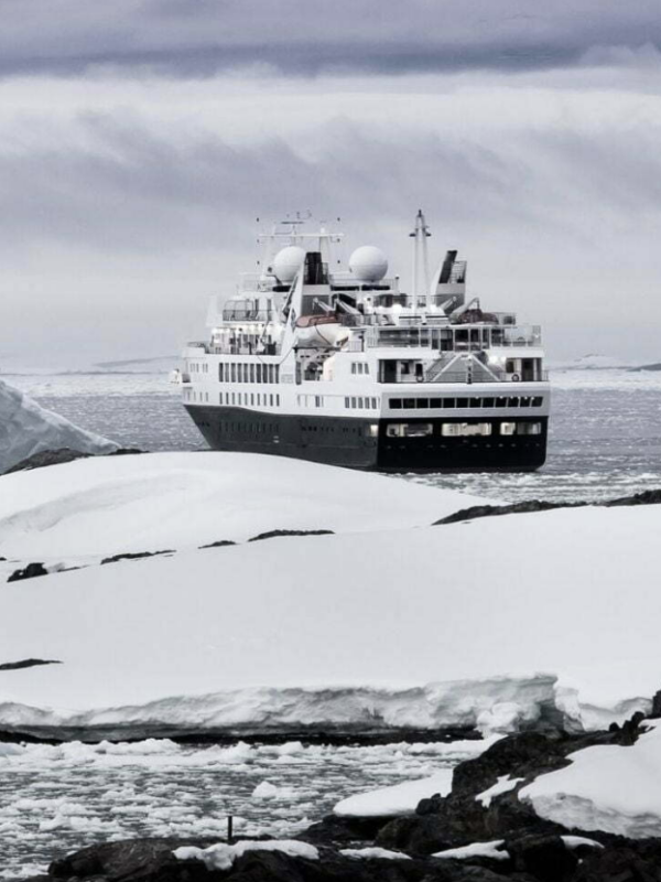cruise ship