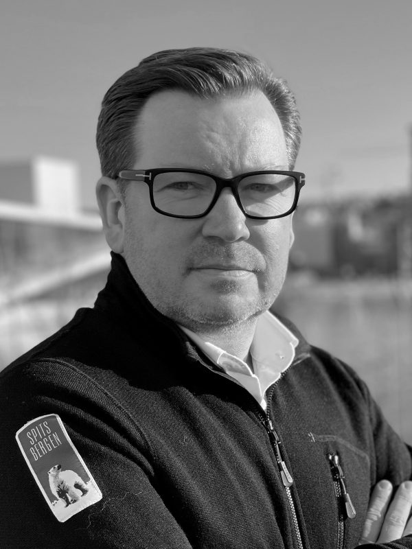 Henrik Lund headshot
